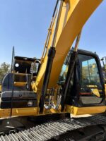 Caterpillar 323D2 excavator - Image 3