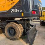 HYUNDAI 210W-9 wheel excavator - Image 9