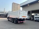 SHACMAN F3000 6X4 dump truck - Image 3