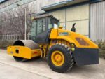 XCMG XS223J roller - Image 2