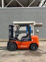 HELI H2000 30 forklift