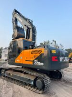 HYUNDAI HX220HD excavator - Image 5