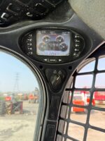 Bobcat S630 skid loader - Image 8