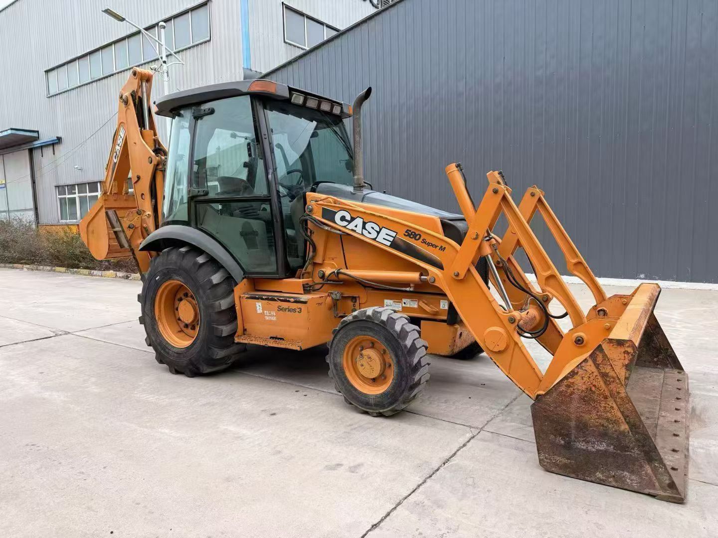 CASE 580M3 excavator and loader CASE 580M3 excavator and loader - Image 1