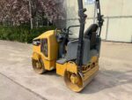 Caterpillar CB14B tandem roller - Image 5