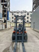 HELI H2000 30 forklift - Image 4