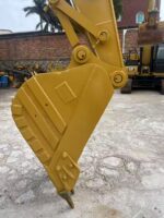 Caterpillar 320B excavator - Image 6