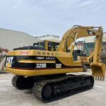 Caterpillar 320B excavator