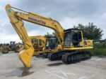 Komatsu PC200 excavator - Image 3