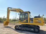 Komatsu PC200-8 excavator - Image 3