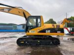 Caterpillar 320CL excavator