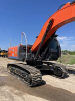 Hitachi ZAXIS 240 excavator - Image 5