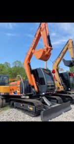 Hitachi ZAXIS 70 excavator - Image 2