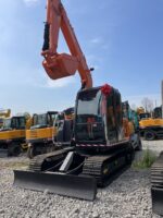 Hitachi ZAXIS 70 excavator - Image 3