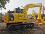 Komatsu PC120 excavator - Image 13
