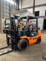 Toyota 7F30 Forklift - Image 4
