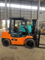 Toyota 7F30 Forklift