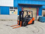 Toyota 8F30 Forklift - Image 3
