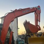 Hitachi ZAXIS 60 excavator - Image 8