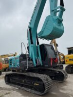 Hitachi ZAXIS 200-5A excavator - Image 7
