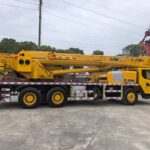XCMG XCT25 road crane