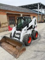 Bobcat S300 skid loader - Image 4