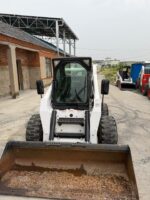 Bobcat S300 skid loader - Image 5