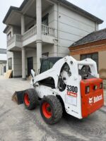 Bobcat S300 skid loader - Image 6